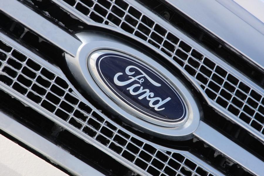  Ford F-150 Platinum 4x4 2009 года  (фото 44 из 48)